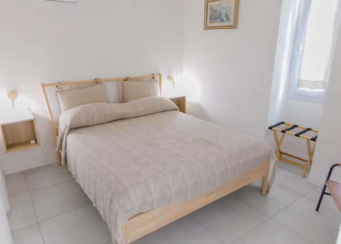 Apartment A Due Passi Dal Molo By Wonderful Italy *