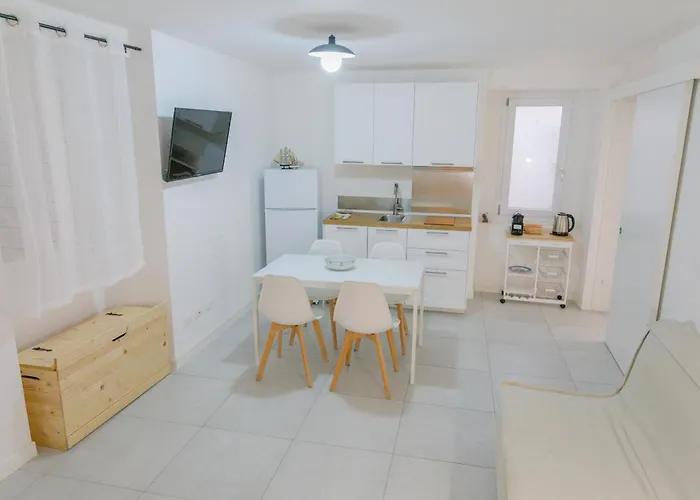 A Due Passi Dal Molo By Wonderful Italy *